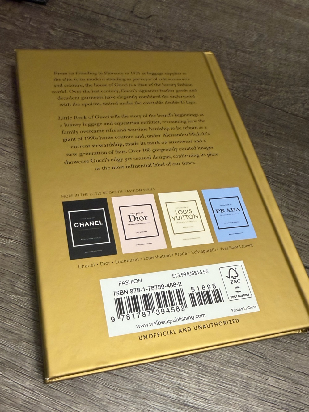 Little Book of Gucci - Picture 3 of 4